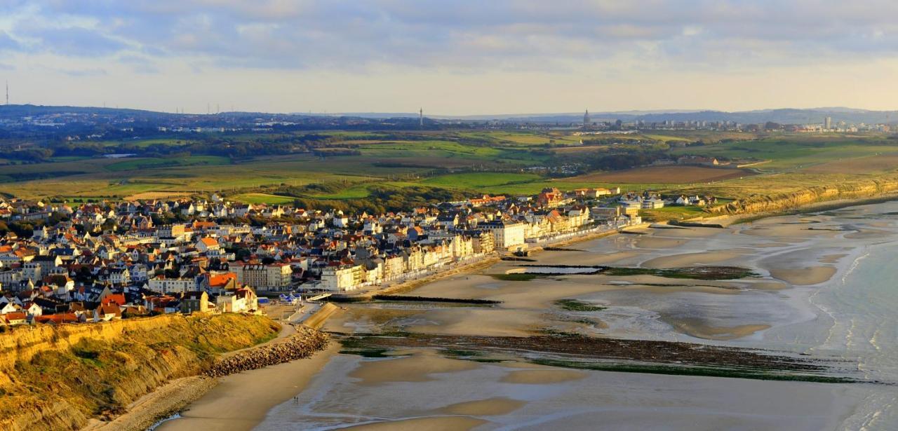 Le Central Wimereux Esterno foto